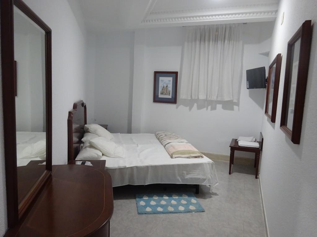 Hostal Lavapies Madrid Zimmer foto
